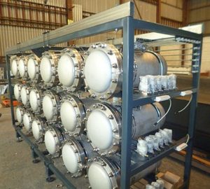 18 pressurized and homogenized buffer volumes – Design according to CODAP – Category II – Module A1. All integrated in a trolley with all pneumatic, electrical and data connections on one side.